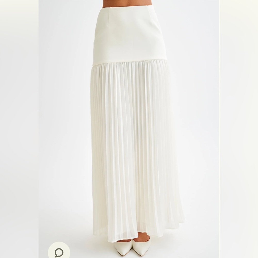 Elegant White Pleated Skirt | Jillian Pleated Maxi Skirt - Ivory Medium
